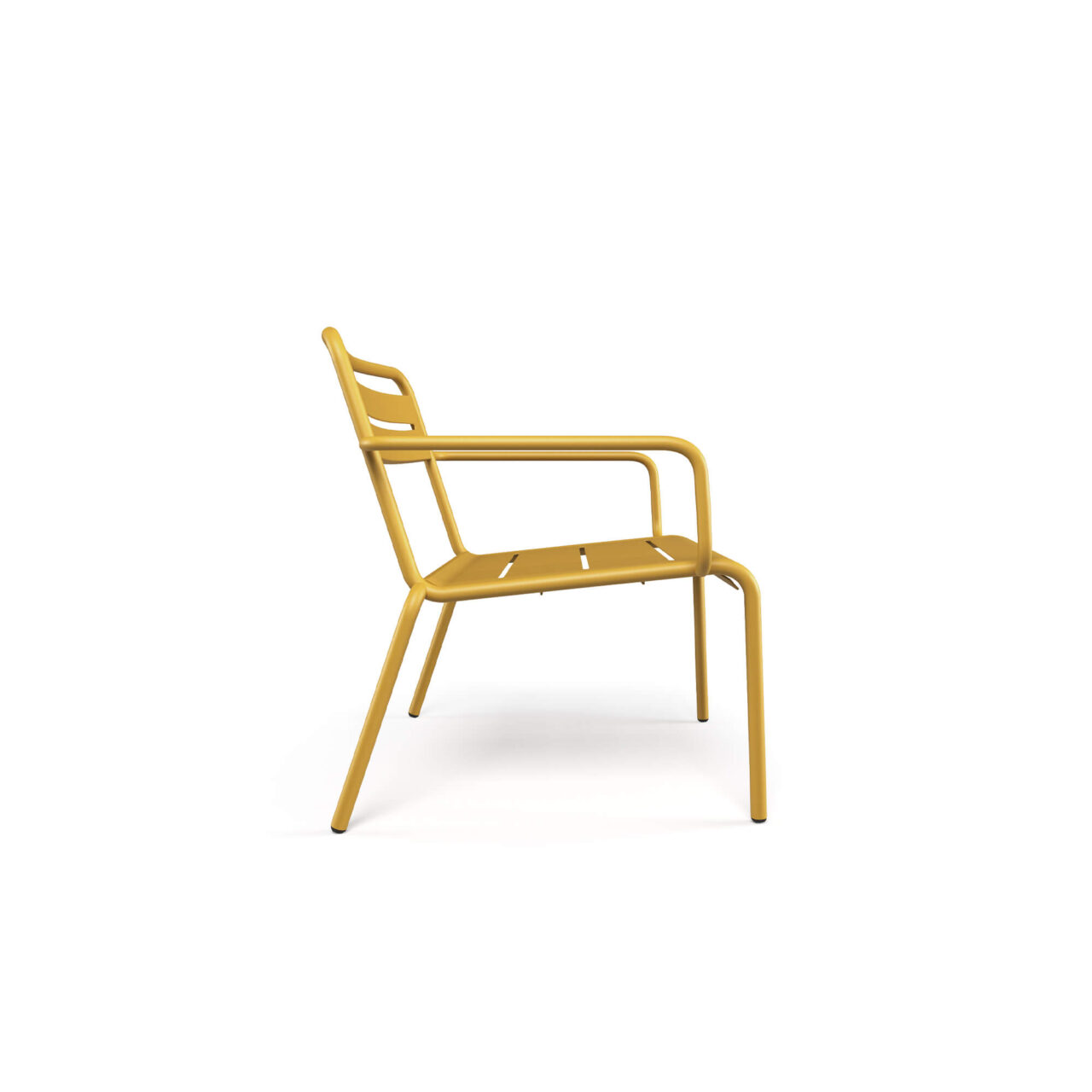 Poltrona-Star-in-acciaio La poltrona Star è una seduta versatile che si adatta a diversi contesti outdoor, sia privati che contract, spaziando da grandi aree a spazi più contenuti. Star è una poltrona coloratissima e informale, ideale per creare atmosfere allegre e rilassate. La seduta è ampia e comoda, perfetta per momenti all'aperto. Il design essenziale e lineare si integra facilmente in qualsiasi ambiente, valorizzando lo spazio. Per un comfort extra, è disponibile un cuscino che rende la poltrona ancora più accogliente.
