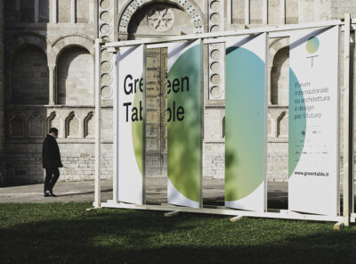 2_Green-Table