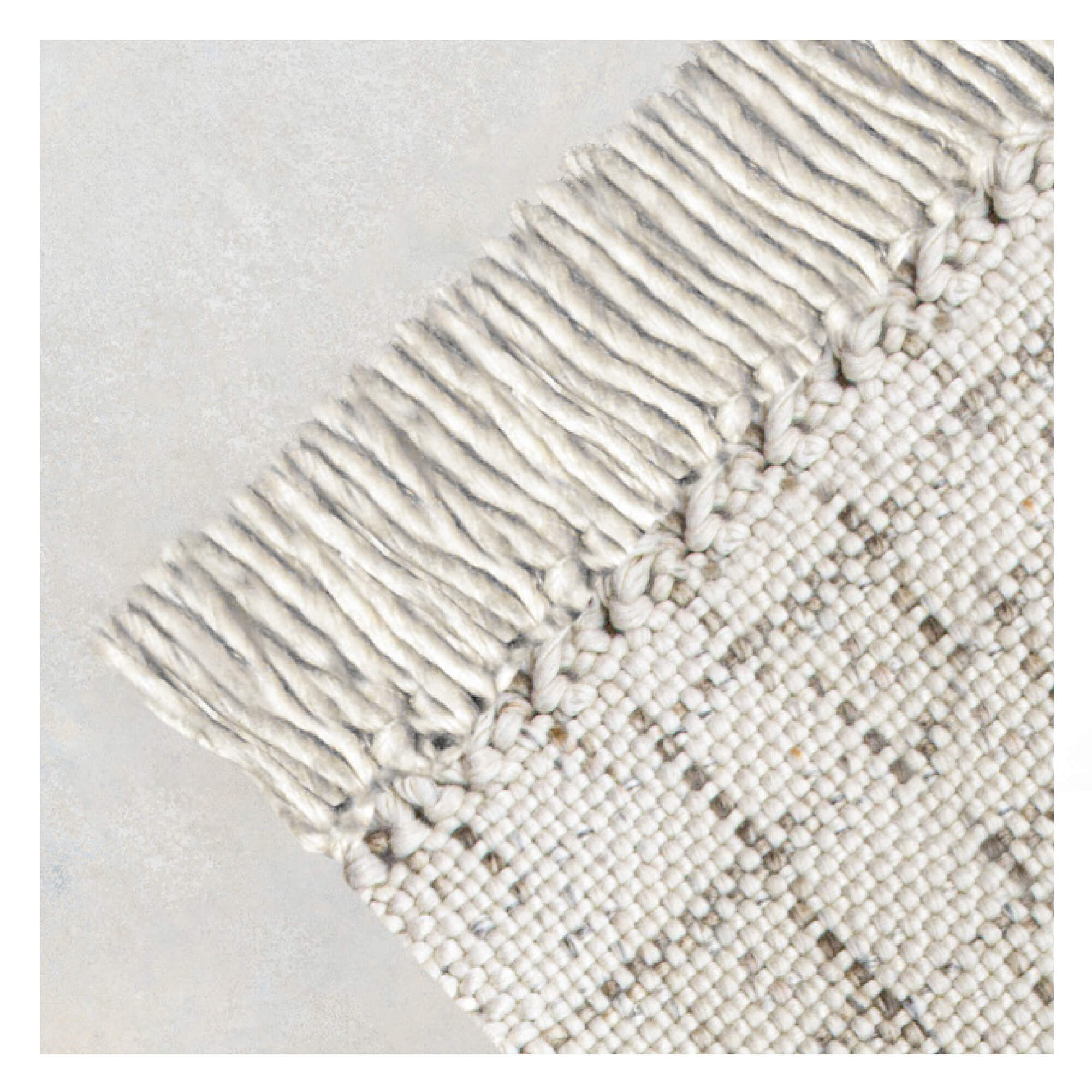 dettaglio-tappeto-ottoman-3003-emu-esterno-giardino-bianco