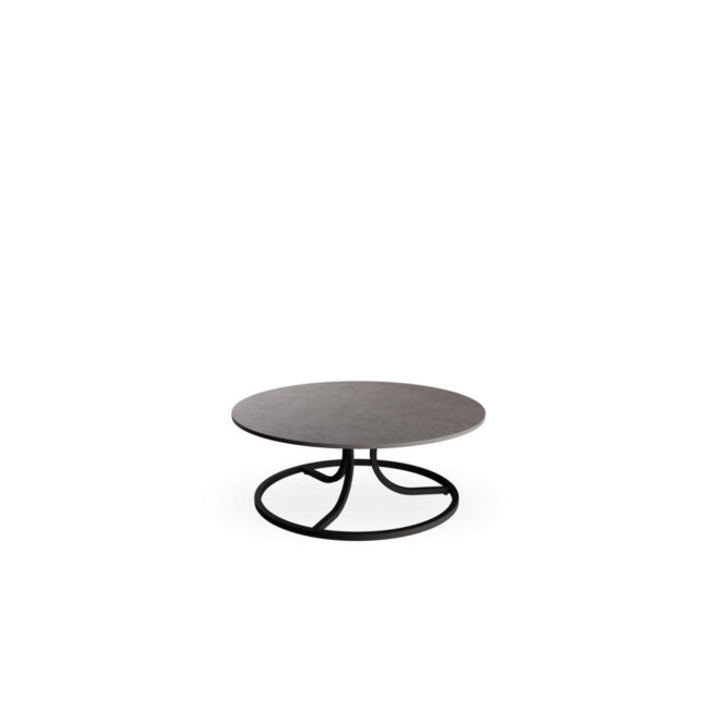 Il tavolo basso Collier, progettato da LCM Marin Design Studio, è caratterizzato da una base circolare in acciaio dotata di sottopiedi regolabili, pensati per garantire una maggiore stabilità e per adattarsi con facilità alle irregolarità del terreno. Il piano tondo in gres porcellanato garantisce un’esperienza visiva e tattile unica. La sua forma morbida e accogliente fa del tavolo basso Collier un’espressione di comfort ed equilibrio, dove ogni linea contribuisce a un’armonia perfetta tra estetica e funzionalità.