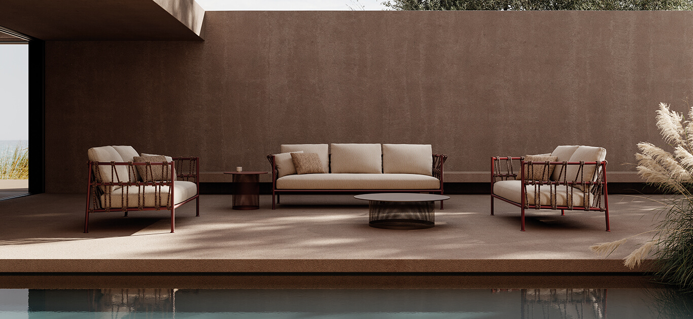 The inspiration comes from lines and geometries of the sea waves. The Antigua sofa collection combines soft aluminium shapes and light weave patterns creating design solutions that recall a feeling of authenticity and dynamism. The sofa collection shapes and sizes are designed with large and inviting seats evoking a perception of airiness and freedom. The aluminum main structure ensures durability and ease of movement making each element extremely versatile and suitable for different environments. The ergonomic support is guaranteed by many backrest cushions to offer a level of enveloping and modular comfort.
